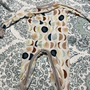 Little sleepies cresent 3-6 months